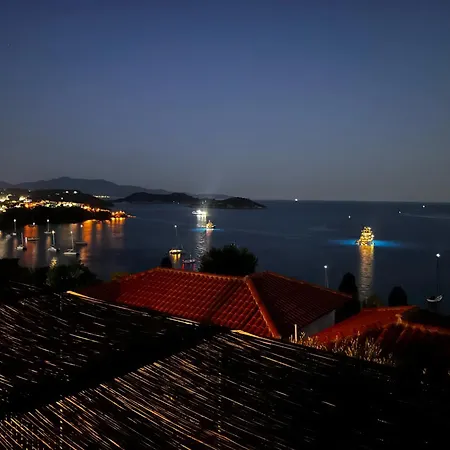 Athena Skiathos Konukevi Megali Ammos (Skiathos)