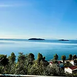 Athena Guest house 4*