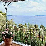 Athena Skiathos شاطئ ميغالي أموس