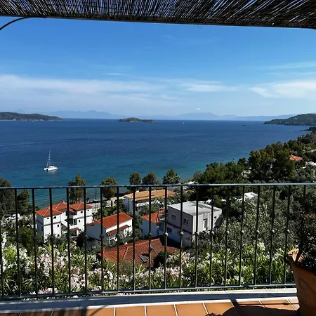 Athena Skiathos بيت ضيافة