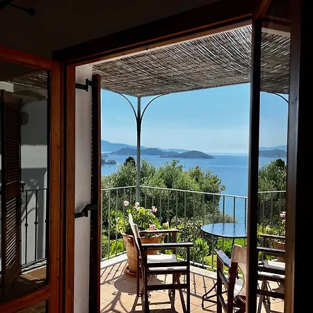 Athena Skiathos 4* Megali Ammos (Skiathos)