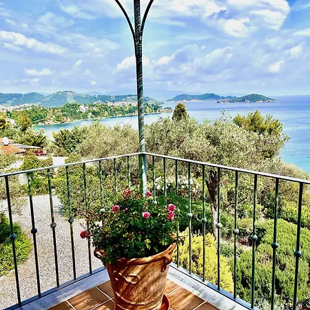 Athena Skiathos Pensjonat