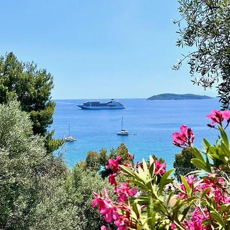 Athena Skiathos Pensjonat 4*