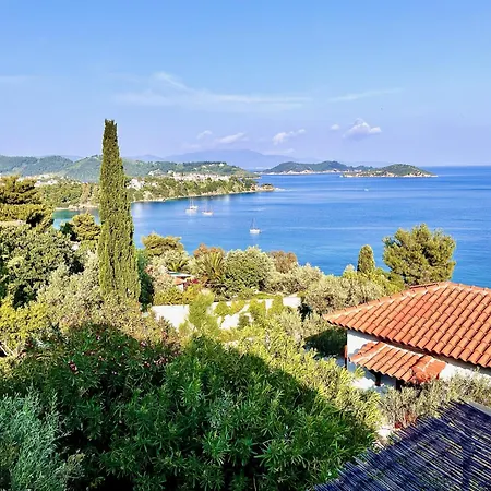 Athena Skiathos شاطئ ميغالي أموس