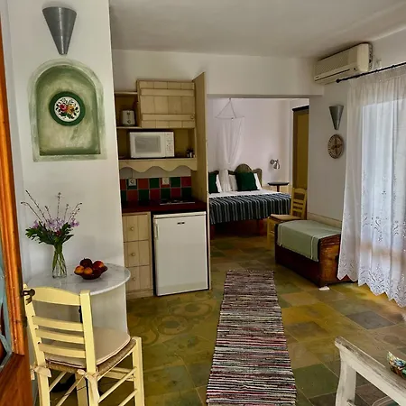 Athena Megali Ammos (Skiathos)