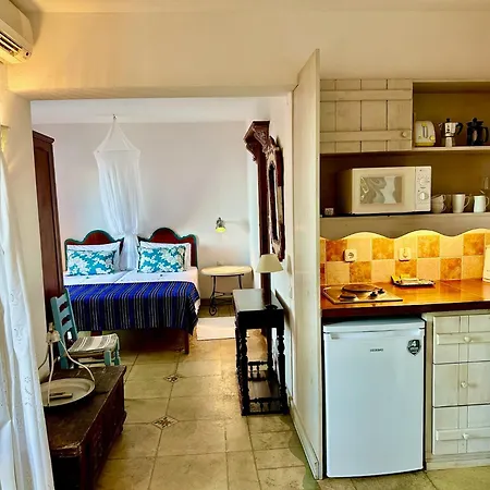 Guest house Athena Megali Ammos (Skiathos)