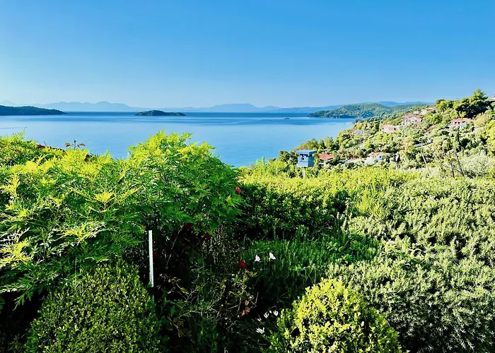 Konukevi Athena Skiathos