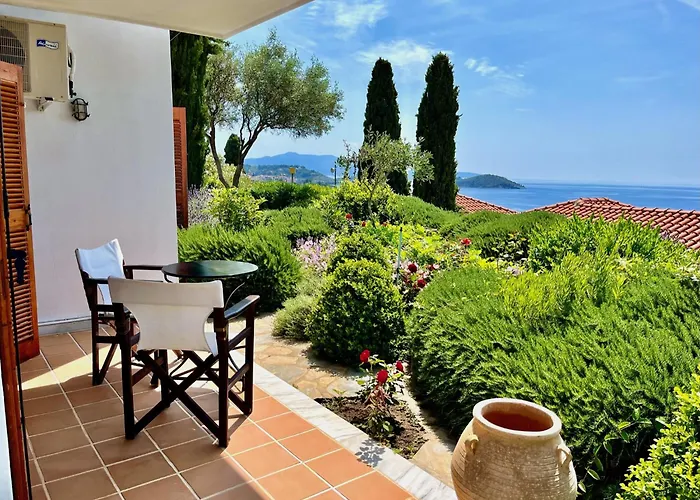 Athena Skiathos 4* Megali Ammos (Skiathos)