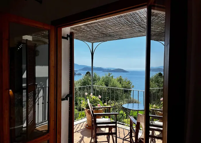 Athena Skiathos 4* Megali Ammos (Skiathos)