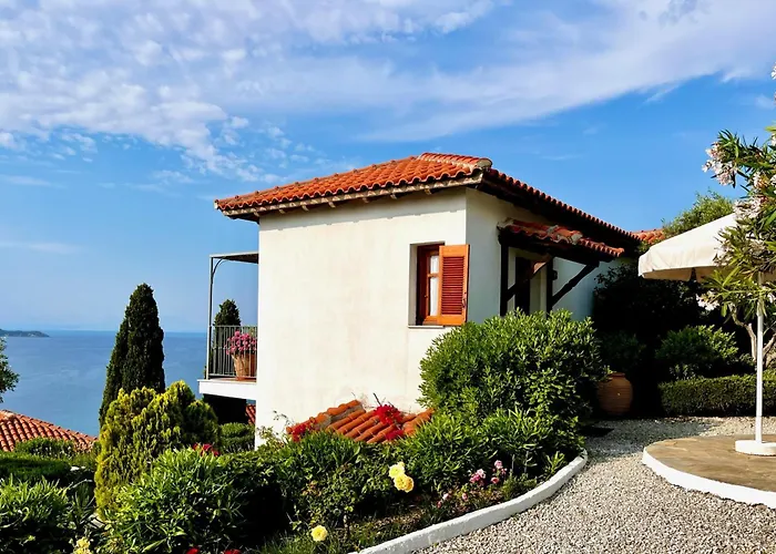 Athena Skiathos Konukevi Megali Ammos (Skiathos)