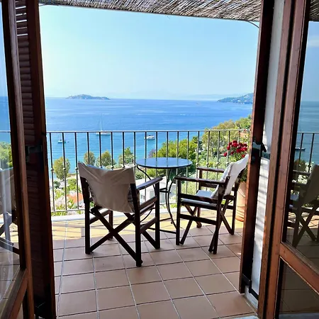 Athena Skiathos Vendégház Megáli Ámosz