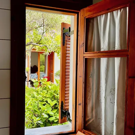 Athena Skiathos Vendégház Megáli Ámosz