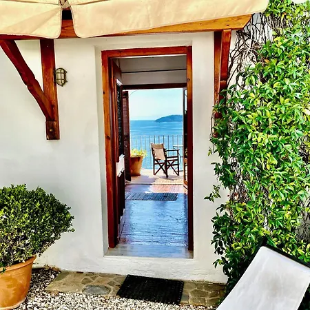 Vendégház Athena Skiathos 4*