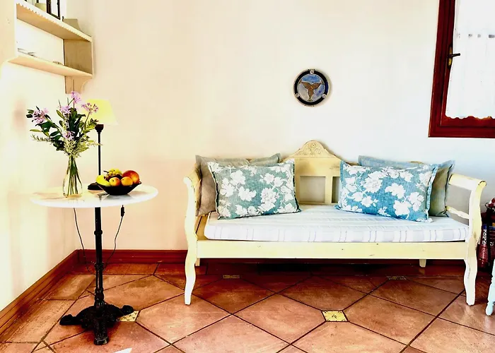 Guest house Athena Megali Ammos (Skiathos)