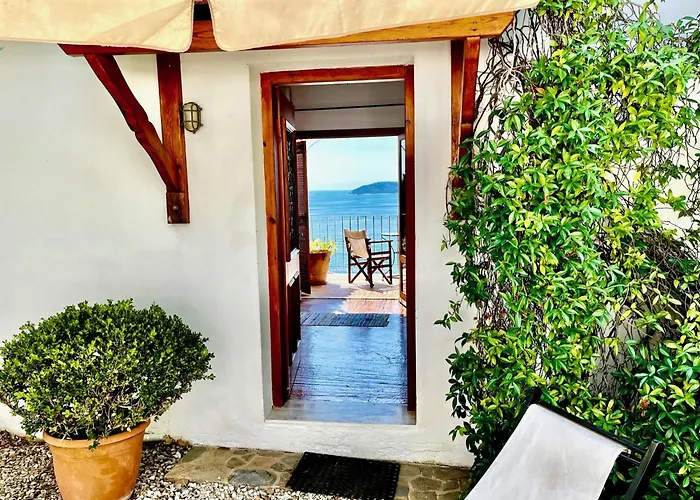 Guest house Athena 4*